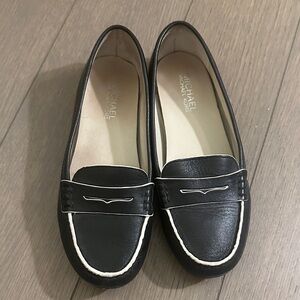 Michael Kors Black and Cream Loafers for Women